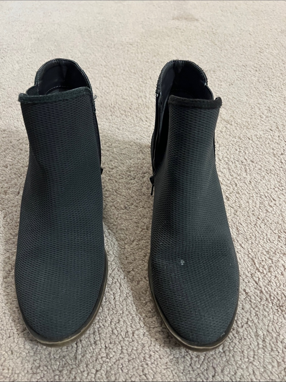 Kensie Black Textured Ankle Booties